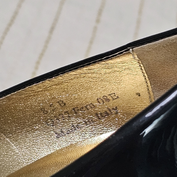 COACH Black Patent pumps - Picture 7 of 10